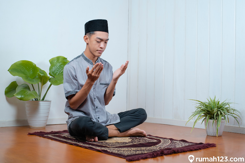 http://nragrup.co.id/islampedia/manfaat-solat-lima-waktu-dalam-membentuk-disiplin-dan-akhlak/